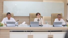 silaturahmi dan perkenalan dengan seluruh Kepala Organisasi Perangkat Daerah (OPD) dan Camat di lingkungan Pemerintah Kota Batam, di Kantor Wali Kota Batam, Selasa (25/2/2025). Foto: INIKEPRI.COM/Media Center Batam 
