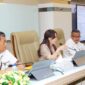 Li Claudia Chandra di tengah pertemuan bersama Camat Se-Kota Batam, di lantai 5 Kantor Wali Kota Batam, Rabu (26/2/2025) pada saat pemaparan perangkat daerah untuk program kerja di lingkungan Pemko Batam bersama Wakil Wali Kota Batam. Foto: INIKEPRI.COM/Media Center Batam 