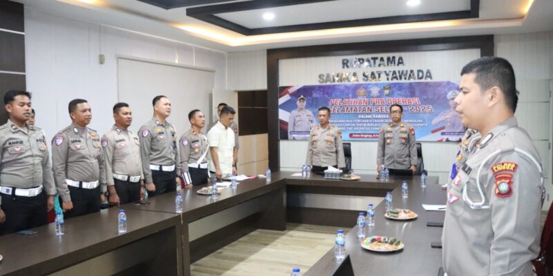 Dalam rangka menciptakan kondisi keamanan, keselamatan, ketertiban, dan kelancaran lalu lintas (Kamsektibcarlantas) menjelang Idul Fitri 1446 H Tahun 2025, Polres Lingga akan menggelar Operasi Keselamatan Seligi Tahun 2025 yang akan berlangsung selama 14 hari, mulai tanggal 10 Februari hingga 23 Februari 2025, dengan tema “Tertib Berlalu Lintas Guna Terwujudnya Asta Cita”, Sabtu (8/2/2025). Foto: INIKEPRI.COM