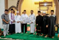 Gubernur Kepri Ansar Ahmad safari Ramadan di Masjid Jami Al Muflihun, Kelurahan Sei Jang, Tanjungpinang. Foto: INIKEPRI.COM