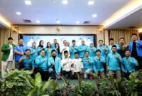 Pengurus KNPI berfoto bersama Wali Kota Batam sekaligus Ex Officio Kepala BP Batam Amsakar Achmad. Foto: INIKEPRI.COM