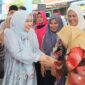 Ketua Tim Penggerak dan Pemberdayaan Kesejahteraan Keluarga (TP PKK) Kota Batam, Erlita Sari Amsakar, mengunjungi dua kecamatan sekaligus, yakni Kecamatan Batu Aji dan Kecamatan Sekupang, dalam rangka kegiatan Pembinaan Akhlak Mulia (PAM). Foto: INIKEPRI.COM