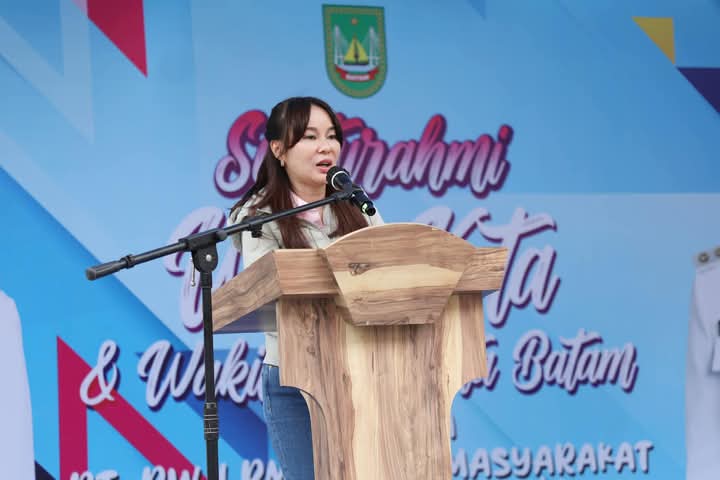 Wakil Wali Kota Batam Li Claudia Chandra di Lubukbaja. Foto: INIKEPRI.COM