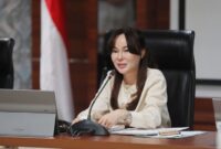 Wakil Wali Kota Batam, Li Claudia Chandra untuk pertama kalinya memimpin Rapat Forum Penata Ruang Daerah (FPRD) Kota Batam yang membahas terkait kajian Persetujuan Kesesuaian Kegiatan Pemanfaatan Ruang (PKKPR), di Kantor Wali Kota Batam, Senin (17/3/2025). Foto: INIKEPRI.COM