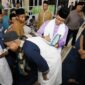 Wali Kota Batam sekaligus Ex Officio Kepala BP Batam Amsakar Achmad saat menghadiri safari Ramadan perdana di Masjid Darussalam Perumahan Rexvin Village - Perumahan Buana Vista Indah, Kelurahan Belian, Kecamatan Batam Kota, Senin (3/3/2025).