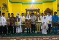 Bupati Natuna, Cen Sui Lan, bersama Wakil Bupati Natuna, Jarmin Sidik menghadiri kegiatan Muhibah Ramadhan di Desa Sededap, Kecamatan Pulau Tiga, pada Selasa (4/3/2025). Foto: INIKEPRI.COM