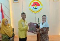 Bupati Natuna Cen Sui Lan saat menghadiri malam pengantar tugas pelepasan Danlanal Ranai Kolonel Laut (P) Maman Nurachman di mes Ciptadi Lanal Ranai, Jumat (7/3) pagi. Foto: INIKEPRI.COM