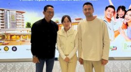 Raffi Ahmad Utusan Khusus Presiden Bidang Pembinaan Generasi Muda dan Pekerja Seni, bertemu dengan Wali Kota dan Wakil Wali Kota Batam Amsakar Achmad-Li Claudia Chandra di Bandara Hang Nadim Batam. Foto: Instagram @raffinagita1717