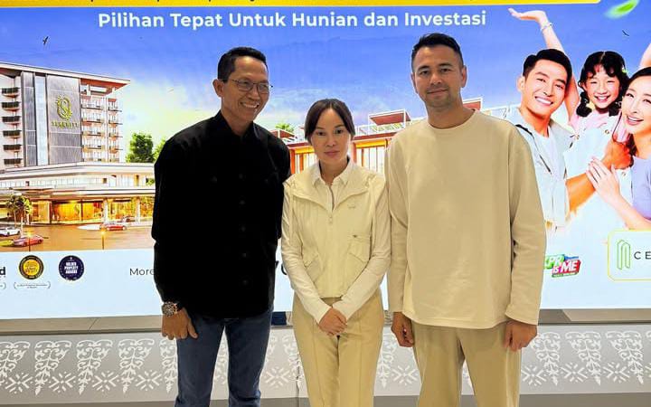 Raffi Ahmad Utusan Khusus Presiden Bidang Pembinaan Generasi Muda dan Pekerja Seni, bertemu dengan Wali Kota dan Wakil Wali Kota Batam Amsakar Achmad-Li Claudia Chandra di Bandara Hang Nadim Batam. Foto: Instagram @raffinagita1717