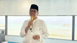 Wakil Bupati Natuna, Jarmin hadir pada buka puasa yang diselenggarakan Ikatan Keluarga Bunguran Barat (IKBB) pada Sabtu, 22 Maret 2025. Foto: INIKEPRI.COM/NatunaKab