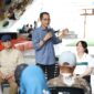 Wali Kota sekaligus Ex Officio Kepala BP Batam Amsakar Achmad dalam dialog bersama warga di lokasi penampungan sementara, Buana Central Park, pada Sabtu (29/3/2025). Foto: INIKEPRI.COM
