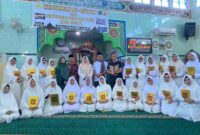 Wali Kota Tanjungpinang Lis Darmansyah saat hadir di khataman Al Qur'an Bundo Kanduang Kota Tanjungpinang dan BKMT Permata Tanjung Ayun Sakti di Masjid Babussalam, Jalan Pramuka Lorong Tanama, Sabtu (15/3/2025). Foto: INIKEPRI.COM