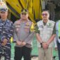 Sekretaris Daerah Kabupaten Natuna H. Boy Wijanarko Varianto bersama segenap Forkompinda Natuna melaksanakan Pemantauan Arus Mudik Lebaran Idul Fitri 1446 H/2025 M, bertempat di Pelabuhan Roro Tanjung Payung Penagi, Kelurahan Batu Hitam Kecamatan Bunguran Timur, Sabtu (29/3/2025). Foto: INIKEPRI.COM