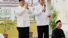 Safari Ramadan dan berbuka puasa bersama jamaah Masjid Al Amin, Perum Telaga Surya Regency, Tanjung Uban, Kabupaten Bintan. Foto: INIKEPRI.COM/Diskominfo Kepri 
