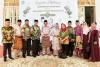 Open house Gubernur Ansar Ahmad dalam rangka Idul Fitri 1446 H di Kediaman Gubernur Kepri, Belakang Gedung Daerah, Tanjungpinang. Foto: Diskominfo Kepri 
