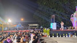 Perhelatan akbar Musabaqah Tilawatil Qur’an dan Hadits (MTQH) Ke XIV Tingkat Kabupaten Tahun 2025 resmi ditutup oleh Bupati Bintan Roby Kurniawan, Jum’at malam (18/4) di Astaka Utama Halaman Gedung Nasional Tanjung Uban. Foto: INIKEPRI.COM
