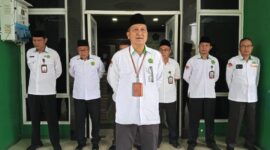 Apel pagi perdana sebagai Kepala Kantor Kemenag Kabupaten Karimun sekaligus perdana masuk kerja setelah cuti lebaran pada Selasa, 8 April 2025. Foto: INIKEPRI.COM