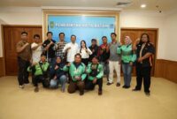 Amsakar Achmad, bersama Wakil Wali Kota Batam, Li Claudia Chandra, menggelar silaturahmi dengan perwakilan pengemudi transportasi daring dari berbagai platform. Foto: INIKEPRI.COM