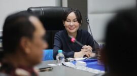 Wakil Wali Kota Batam, Li Claudia Chandra, menerima audiensi Panitia Perayaan Paskah Oikumene Kota Batam, di Kantor Wali Kota Batam, Selasa (15/4/2025). Foto; INIKEPRI.COM/Media Center Batam 