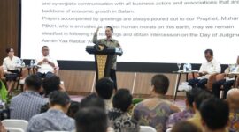 Kepala BP Batam Amsakar Achmad saat berdialog dengan pengusaha beberapa waktu lalu. Foto: INIKEPRI.COM