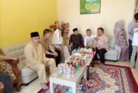 Ketua DPD partai Golkar Kabupaten Natuna, Hadi Candra menggelar open house di kediamannya yang berlokasi di Desa Tanjung, Rabu (2/4/2025). Foto: INIKEPRI.COM