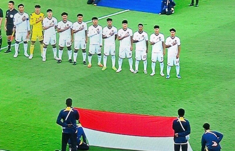 Timnas Indonesia U-17 di Piala Asia saat kick off. Foto: INIKEPRI.COM