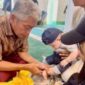 Tradisi Pijak Tanah Mekah. Foto: INIKEPRI.COM/Diskominfo Tanjungpinang 