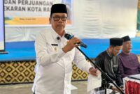 Wakil Bupati Natuna, Jarmin membuka langsung rapat besar badan perjuangan pemekaran Kota Ranai yang dilaksanakan di RM. Sisi Basisir, Rabu, 16 April 2025. Foto: INIKEPRI.COM
