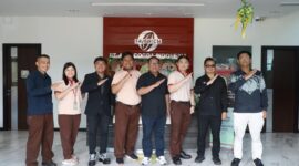 Anggota/Deputi Bidang Investasi dan Pengusahaan BP Batam, Fary Djemy Francis melakukan kunjungan kerja ke PT Asia Cocoa Indonesia, di Kawasan Industri Tunas Batam Center, Kamis (14/4/2025). Foto: INIKEPRI.COM/BP Batam 