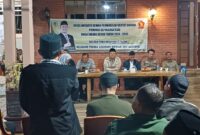 Ketua DPRD Provinsi Kepri, Iman Sutiawan menutup Reses masa sidang 2 tahun 2025, Senin (21/4/2025) malam, di Kavling Patam Madani, Kelurahan Patam Lestari, Kecamatan Sekupang, Kota Batam. Foto: INIKEPRI.COM