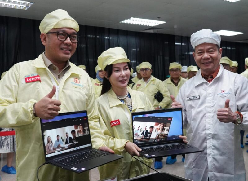 Wakil Kepala BP Batam, Li Claudia Chandra menghadiri peresmian fasilitas perakitan Laptop dan Personal Computer (PC) Lenovo di PT. Sat Nusapersada, Selasa (29/4/2025). Foto: INIKEPRI.COM/BP Batam 