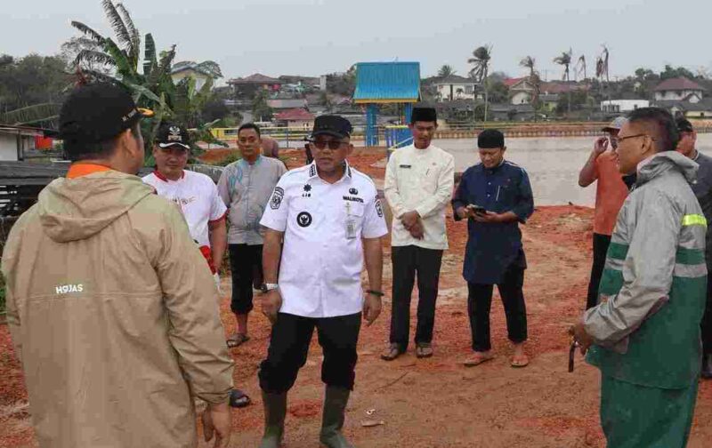 Wali Kota Tanjungpinang H. Lis Darmansyah, mengintruksikan jajaran terkait di lingkungan Pemerintah Kota Tanjungpinang untuk  bersiaga menyikapi kondisi cuaca dan curah hujan yang cukup tinggi belakangan ini. Foto: INIKEPRI.COM/Diskominfo Tanjungpinang 