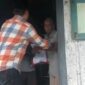 Sebagai wujud kepedulian terhadap sesama, Kapolres Lingga berbagi kebahagiaan dengan menyalurkan paket sembako kepada warga kurang mampu di Kecamatan Singkep. Foto: INIKEPRI.COM