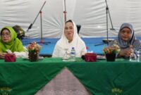 Bupati Natuna, Cen Sui Lan, menghadiri pertemuan rutin dan Halal Bihalal Gabungan Organisasi Wanita (GOW) Kabupaten Natuna yang digelar di Sisi Basisir, Jumat (19/4/2025). Foto: INIKEPRI.COM/NatunaKab 