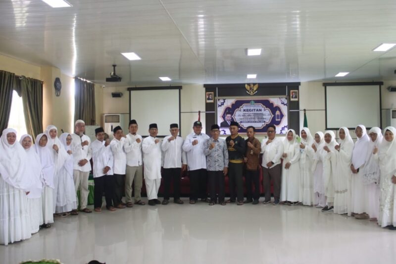 Setelah dilaksanakan selama 6 hari mulai dari tanggal 18 April s/d 23 April 2025, Kegiatan Bimbingan Manasik Haji Anambas 1446 H/ 2025 M resmi ditutup. Foto: INIKEPRI.COM