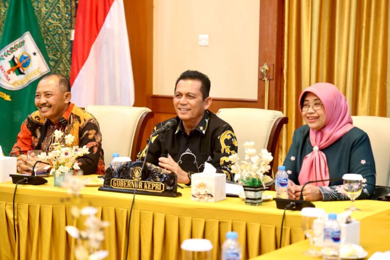 Gubernur Kepulauan Riau, H. Ansar Ahmad, mengikuti Entry Meeting Pemeriksaan Laporan Keuangan Pemerintah Daerah (LKPD) Tahun 2024 yang digelar BPK secara hibrid. Foto: INIKEPRI.COM/Diskominfo Kepri