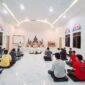 Penyelenggara Buddha Kantor Kementerian Agama Kabupaten Lingga secara resmi membuka kegiatan Sebulan Pendalaman Dhamma (SPD) di Vihara Bodhi Manggala, Daik, Lingga. Foto: INIKEPRI.COM