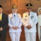 Bupati Natuna Cen Sui Lan dan Wakil Bupati Natuna Jarmin Sidik saat pelantikan beberapa waktu lalu. Foto: Istimewa 
