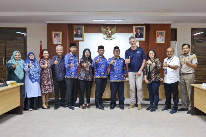 Audiensi Wakil Gubernur Kepri, Nyanyang Haris Pratamura, dengan Mr. Thomas James Kraft, Senior Adviser Norpac Fisheries Export sekaligus CEO TJKraft, di Rupatama Kantor Gubernur Kepri, Dompak. Foto: INIKEPRI.COM/KepriProv 