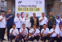 Cen Sui Lan dan Kapus Meterologi Maritim BMKG meninjau gedung BMKG Natuna. Foto: Istimewa