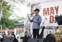 Wali Kota Batam, Amsakar Achmad, menghadiri peringatan Hari Buruh Internasional (May Day) 2025 yang diselenggarakan oleh Federasi Serikat Pekerja Metal Indonesia (FSPMI) di Halaman Plaza Batamindo, Muka Kuning. Foto: INIKEPRI.COM/Media Center Batam 