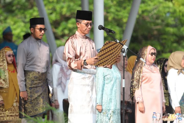 upacara Hardiksas 2025 tingkat Kota Batam di Dataran Engku Putri, Batamcentre, Jumat (2/5/2025). Foto: INIKEPRI.COM/Media Center Batam 