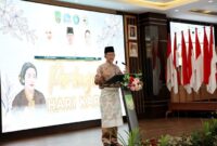 Wali Kota Batam Amsakar Achmad saat menghadiri Peringatan Hari Kartini Tingkat Kota Batam Tahun 2025 di Kantor Wali Kota Batam, Jumat (2/5/2025). Foto: INIKEPRI.COM/Media Center Batam 