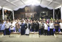 Amsakar dalam acara Halalbihalal bersama Lembaga Kemasyarakatan Kelurahan (LKK), tokoh masyarakat dan warga Kecamatan Batuampar di Halaman Masjid Darul Ihsan, Tanjung Sengkuang, Jumat (2/5/2025) malam. Foto: INIKEPRI.COM/Media Center Batam 