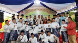 Wali Kota Batam, Amsakar Achmad menghadiri Halal bi Halal Forum Pembauran Kebangsaan (FPK) Kota Batam dan Pengukuhan FPK tingkat Kecamatan di Perumahan Villa Paradis, Kecamatan Batu Aji, Sabtu, (3/5/2025). Foto: INIKEPRI.COM
