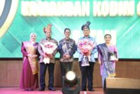 Wali Kota Batam, Amsakar Achmad menghadiri acara pisah sambut Komandan Kodim 0316 Batam di Aston Hotel, Minggu (11/5/2025). Foto: INIKEPRI.COM/Media Center Batam 