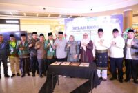 Wali Kota Batam, Amsakar Achmad pada sambutannya saat menghadiri Milad Badan Musyawarah Guru Al Qur'an (BMGQ) ke-26 di One Batam Mall, Senin (12/5/2024). Foto: INIKEPRI.COM/Media Center Batam