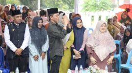 Wali Kota Batam Amsakar Achmad Menghadiri Halalbihalal Pemerintah Kota Batam bersama warga Kecamatan Sekupang. Foto: INIKEPRI.COM