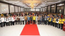 Wali Kota Batam, Amsakar Achmad, menghadiri pelantikan Dewan Pengurus Ikatan Keluarga Tanah Datar (IKTD) Kota Batam Periode 2024-2029 di Golden Prawn, Bengkong, Minggu (18/5/2025). Foto: INIKEPRI.COM