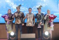 Wali Kota Batam Amsakar Achmad menghadiri acara pisah sambut Komandan Batalyon Marinir Pertahanan Pangkalan (Danyonmarhanlan) IV Batam, dari Letkol Marinir Andi Arif Mangkubumi, S.IP. kepada Letkol Marinir Tomas Febrianto, M.Tr.Opsla. Kegiatan berlangsung di Hotel Aston, Lubukbaja, Rabu malam (21/5/2025). Foto: INIKEPRI.COM